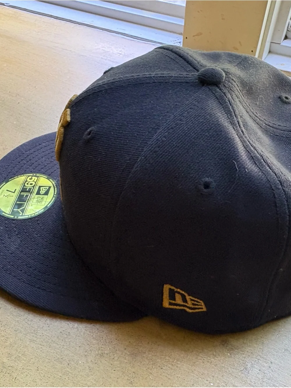 New Era Navy & Gold Notre Dame Irish 59FIFTY Fitted Hat